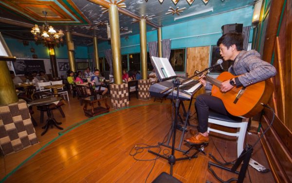 Phòng Trà Đà Lạt Memory acoustic cafe nhạc Trịnh - Tour Đà Lạt 1 ngày - datphongdalat.vn-02