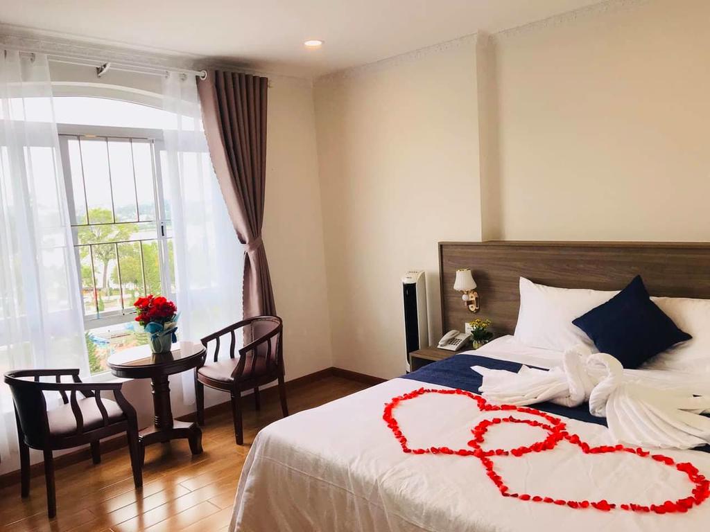 Khách sạn Dạ Lan Đà Lạt - Top nhà nghỉ khách sạn Đà Lạt gần chợ giá rẻ 2021