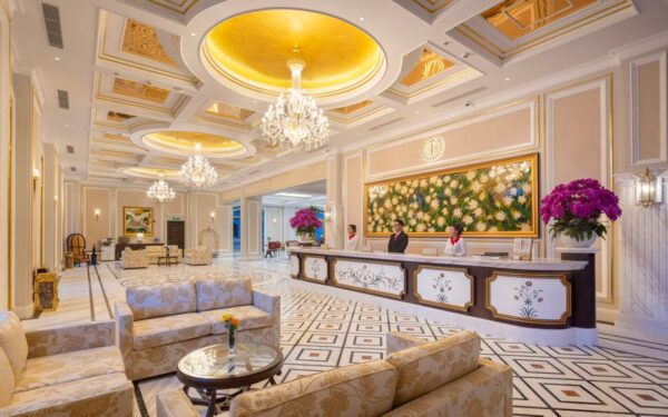 sảnh lễ tân khách sạn Imperial best western Dalat khách sạn 5 sao Đa Lạt -01